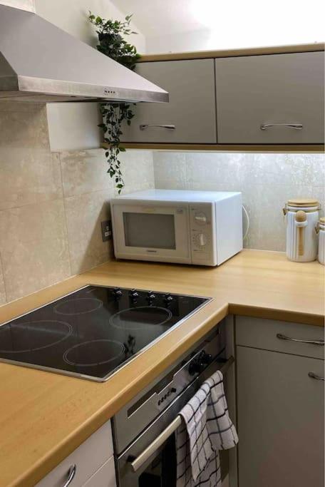Spacious Flat In The Most Desirable Area Of London Exterior foto