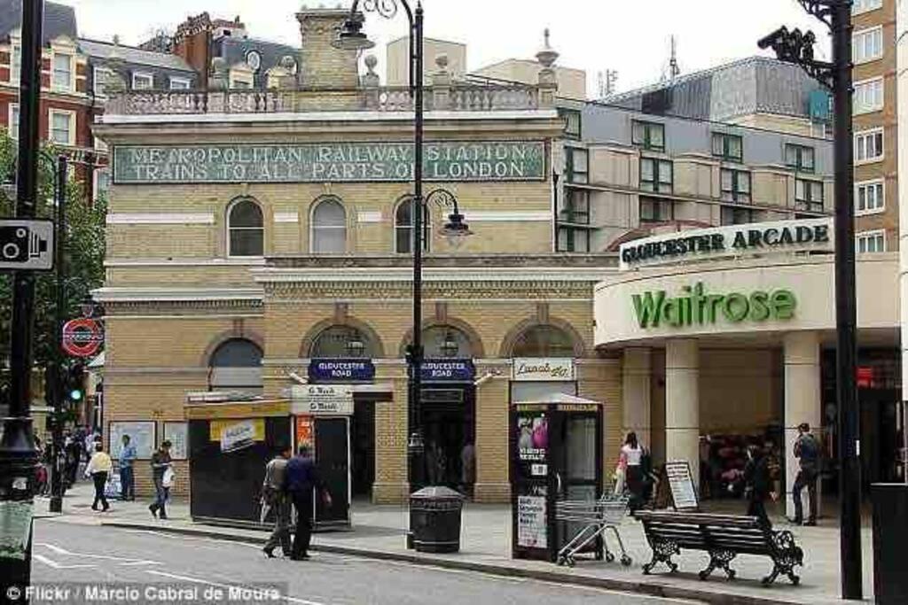 Spacious Flat In The Most Desirable Area Of London Exterior foto